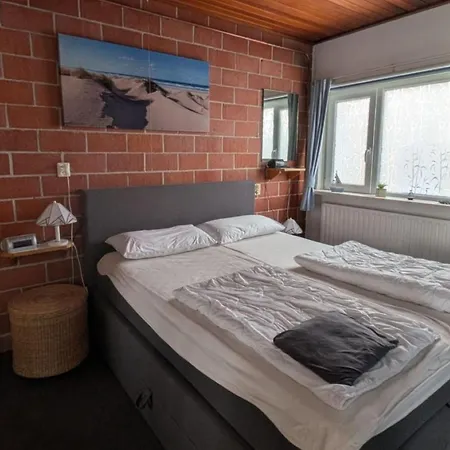 Mit Terrasse By Interhome Lejlighed *