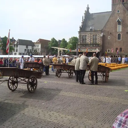 Mit Terrasse By Interhome