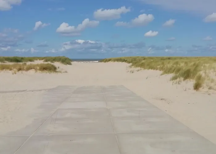 Apartamento Mit Terrasse By Interhome Petten